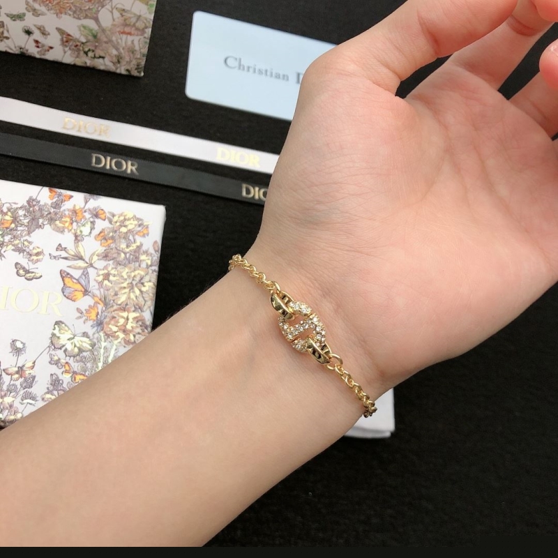 ch**an D*or bracelets